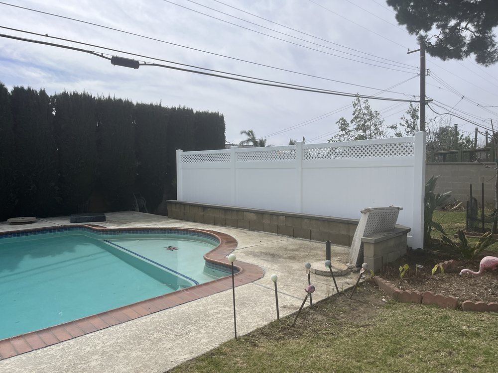 Vinyl with Lattice Top
